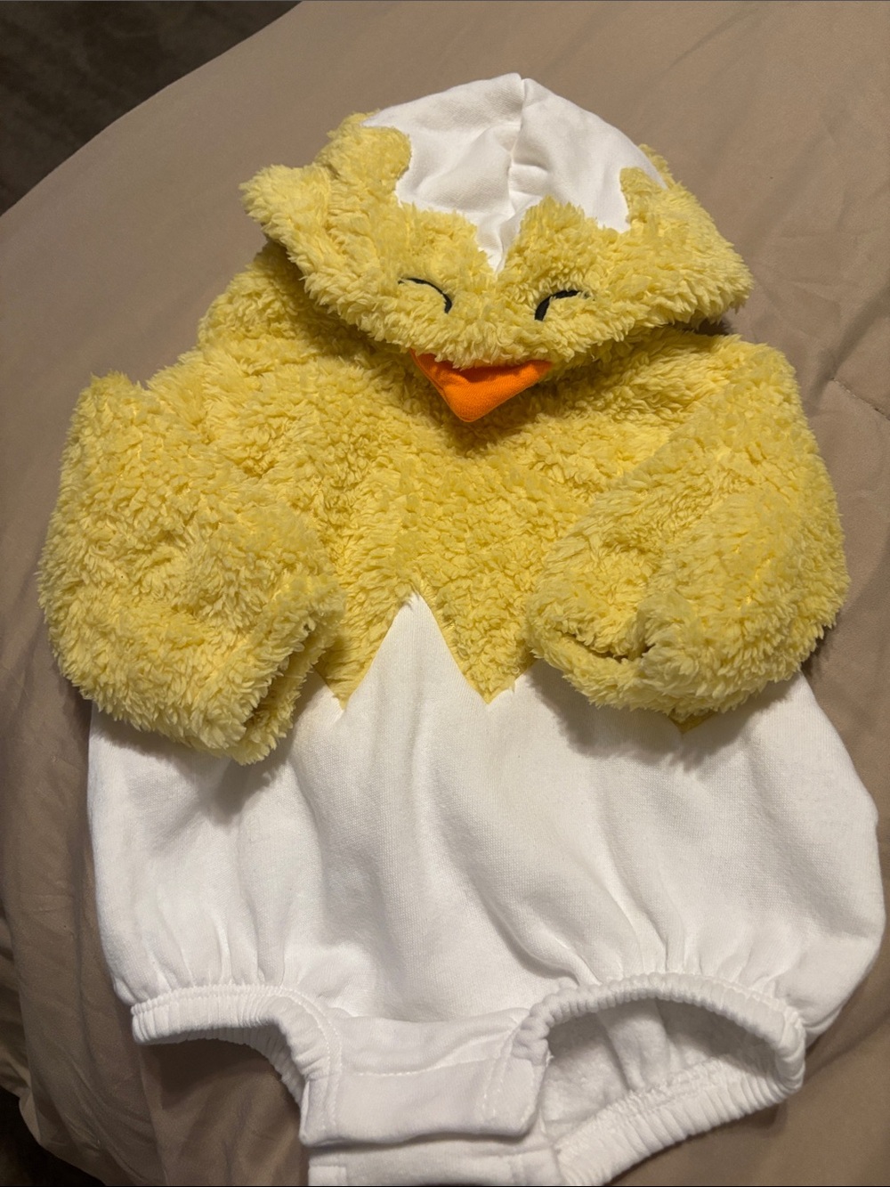 Old Navy Chick Halloween costume 3-6 months